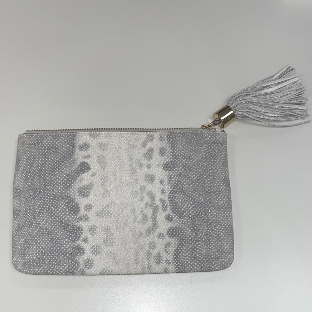 GILI animal print Gray and White leather Tassel Clutch NWOT